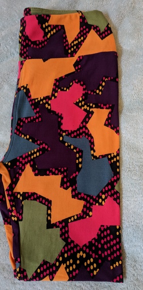 NWOT LULAROE ABSTRACT ONE SIZE LEGGINGS. - Picture 3 of 7